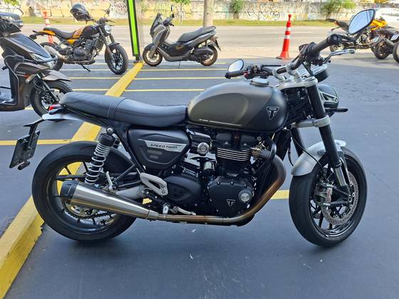 TRIUMPH SPEED TWIN TRIUMPH SPEED TWIN